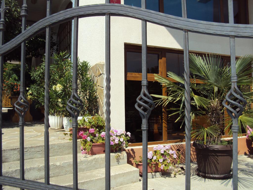 Amfora Guest House Bjała Zewnętrze zdjęcie